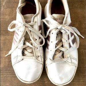 Girls Adidas white and rose gold stripe sneakers. Size 1